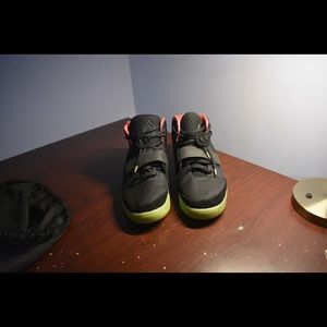 Yeezy 2 Solar (Very Good Reps)